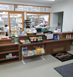 佐野薬局 中通一丁目店 店内
