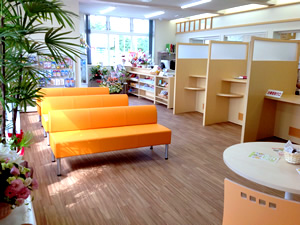 佐野薬局 日の出町店 店内